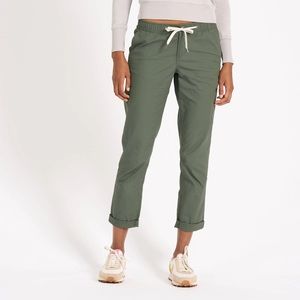 Vuori Womens Ripstop Pant - Army green, size Medium